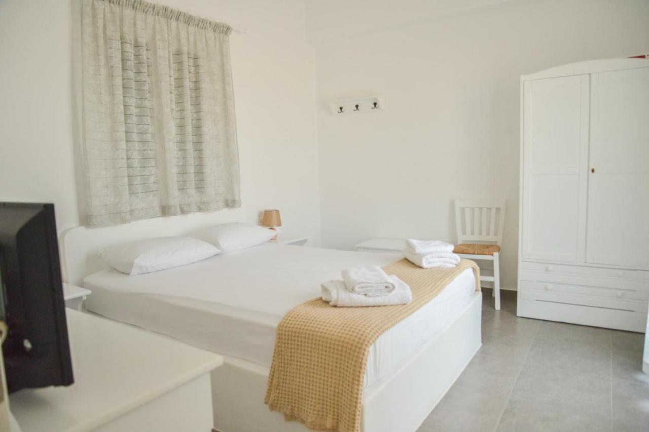 Zeras Apartments Adamantas  Екстериор снимка