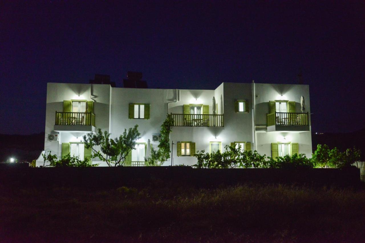 Zeras Apartments Adamantas  Екстериор снимка