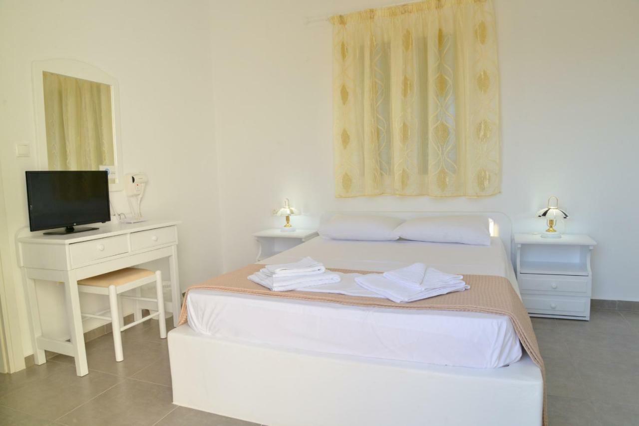 Zeras Apartments Adamantas  Екстериор снимка
