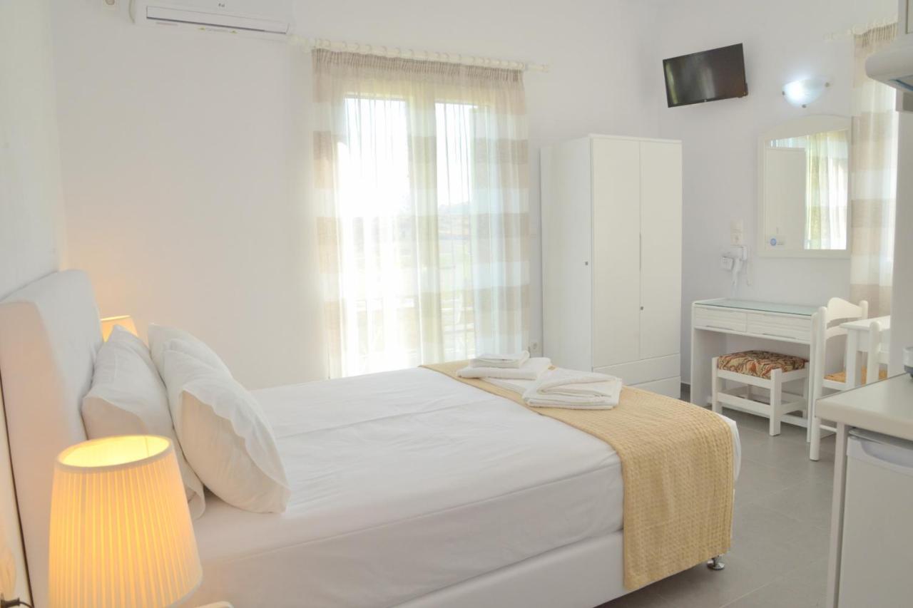 Zeras Apartments Adamantas  Екстериор снимка