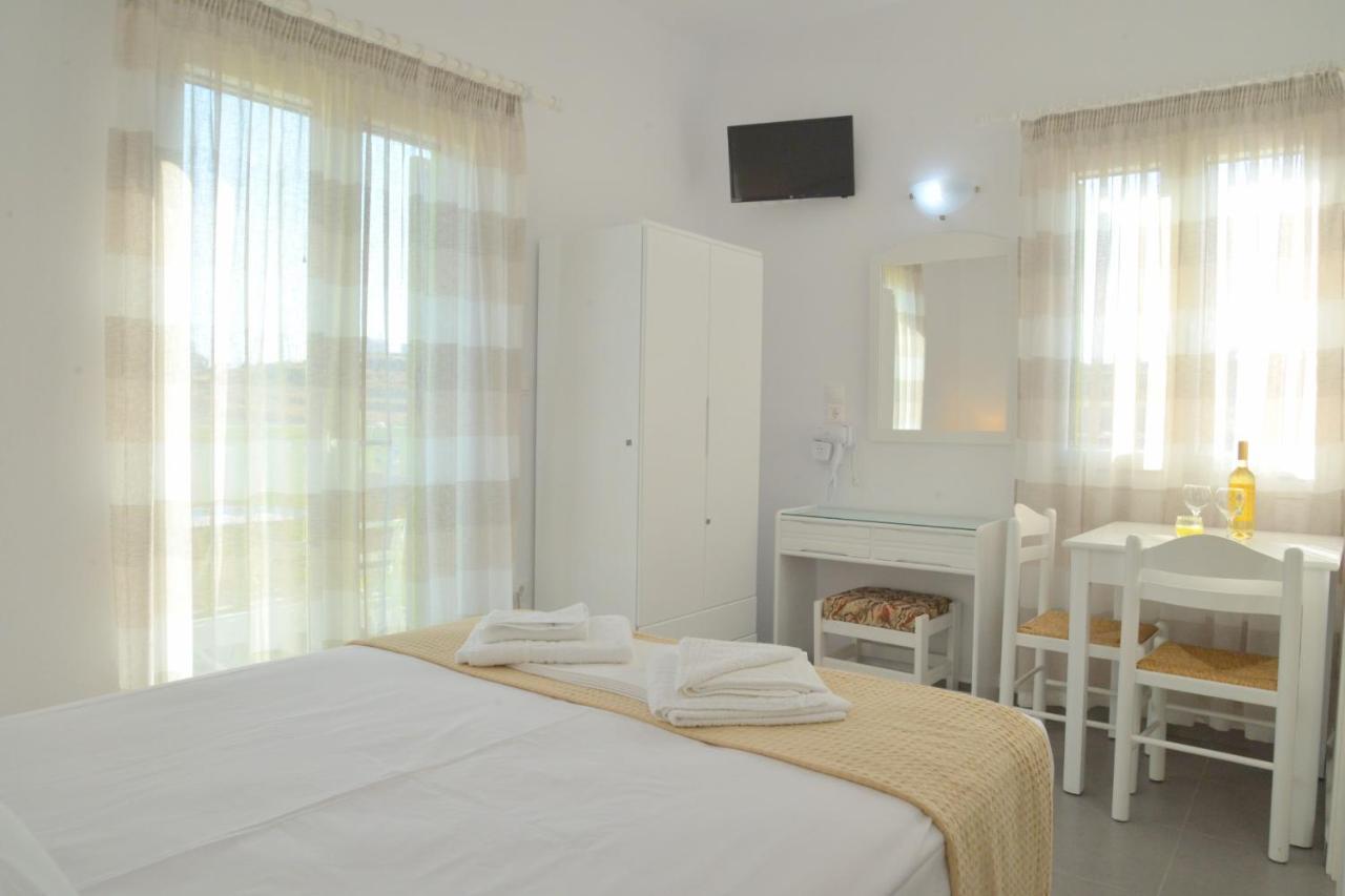 Zeras Apartments Adamantas  Екстериор снимка